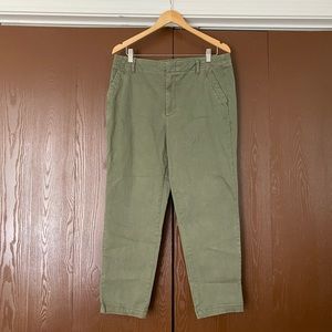 Banana Republic Slim-Fit Authentic Chino Size 12
